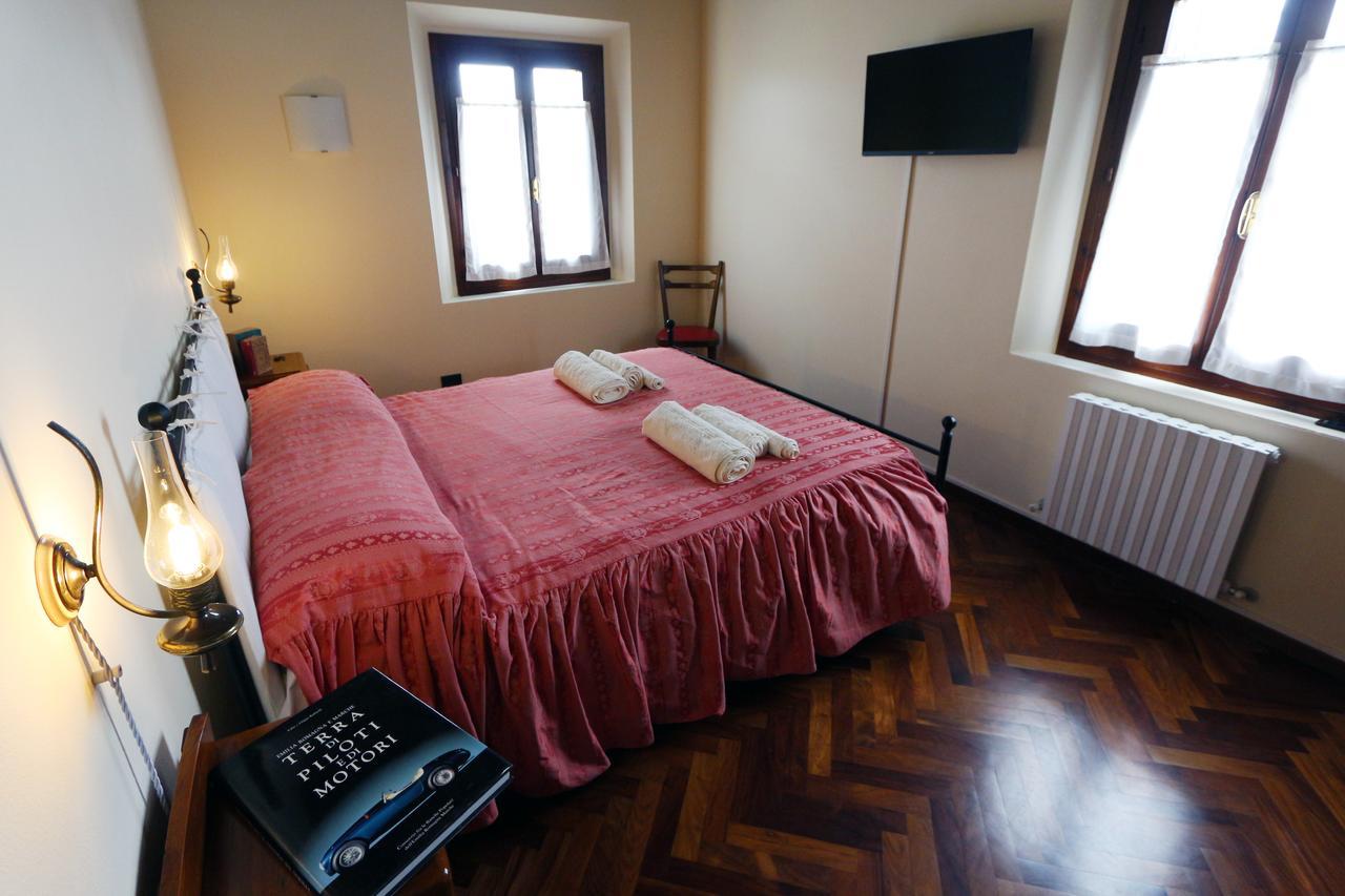 Le Noci Di Feo * Modena